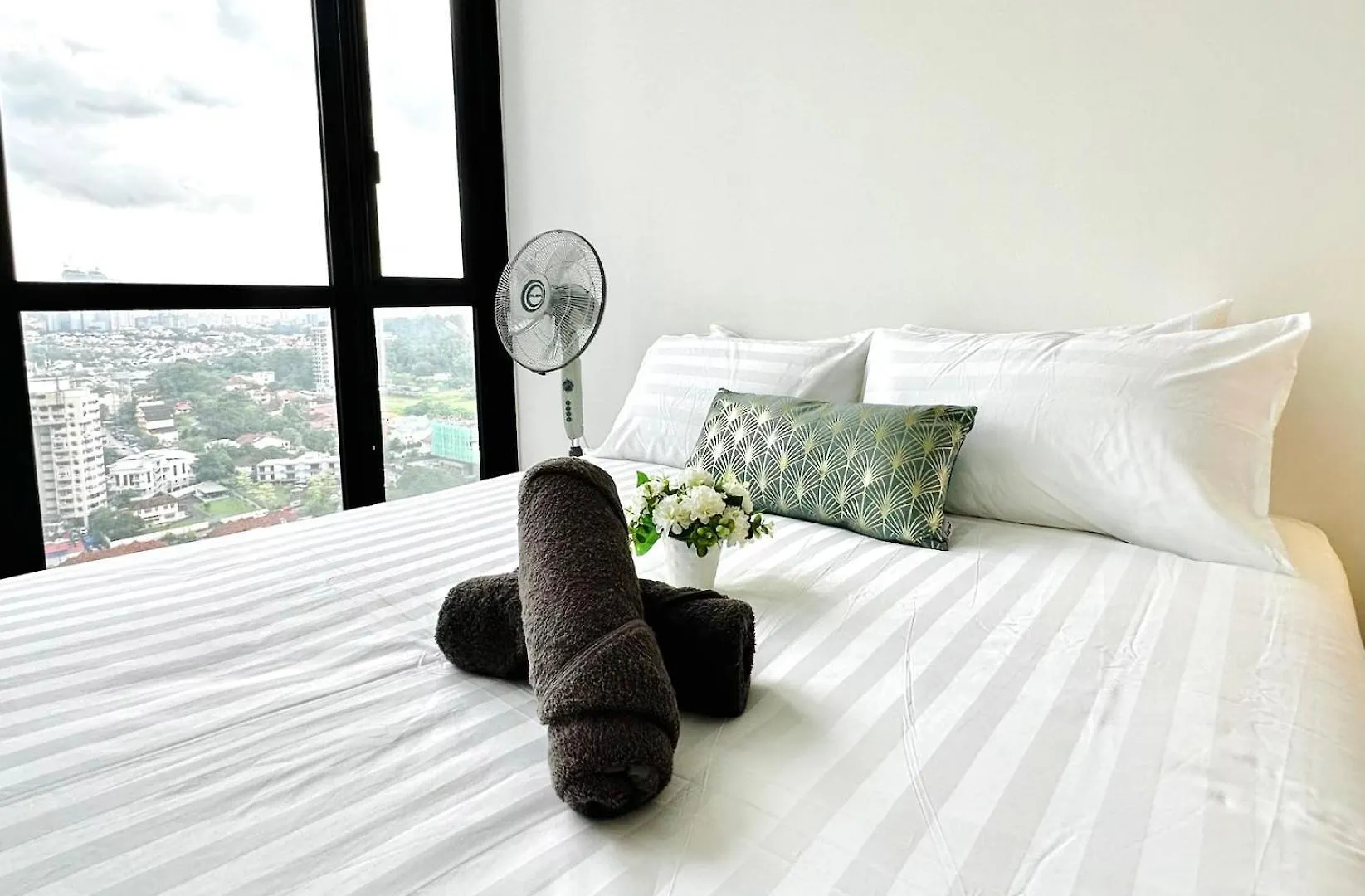 Lynhomes 16 Kl City Sentral Deluxe 2 Bedroom Family Apartment Bangsar Kuala Lumpur Apart Otel